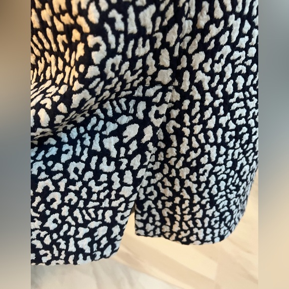 New Sleeveless Cheetah Print Black and White Midi Dress Sz M - Picture 11 of 11